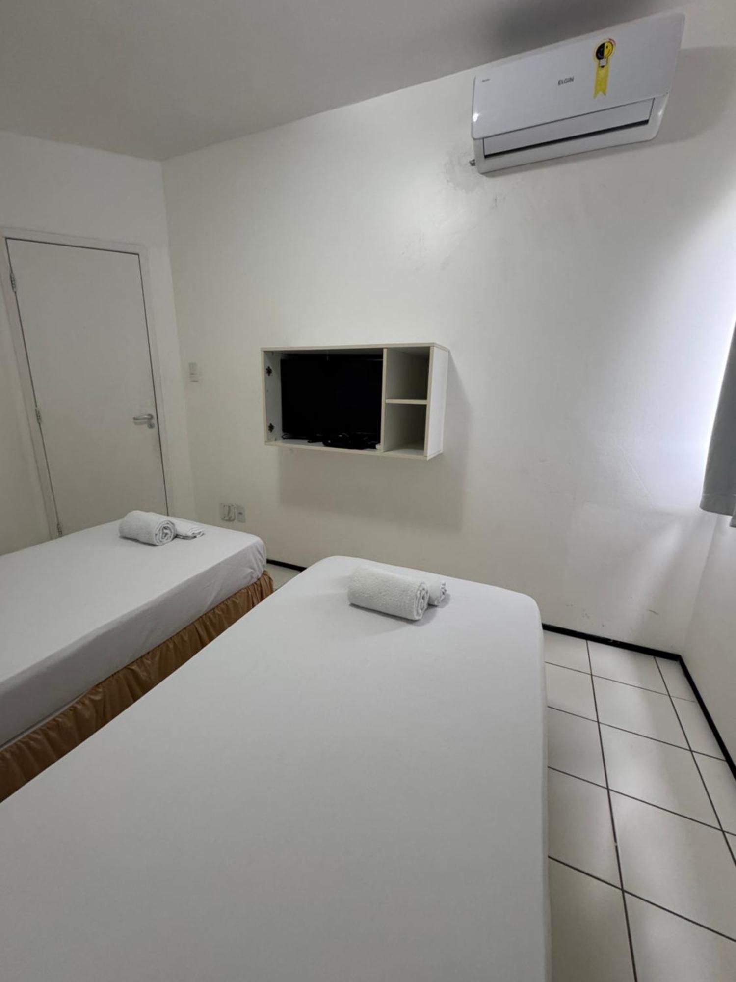 Apartamento Flat Biarritz Ao Lado Da Litoranea L Ferreira Hospedagens